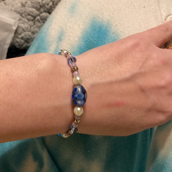 2 Necklace & Bracelet Sets - Picture 5 of 7